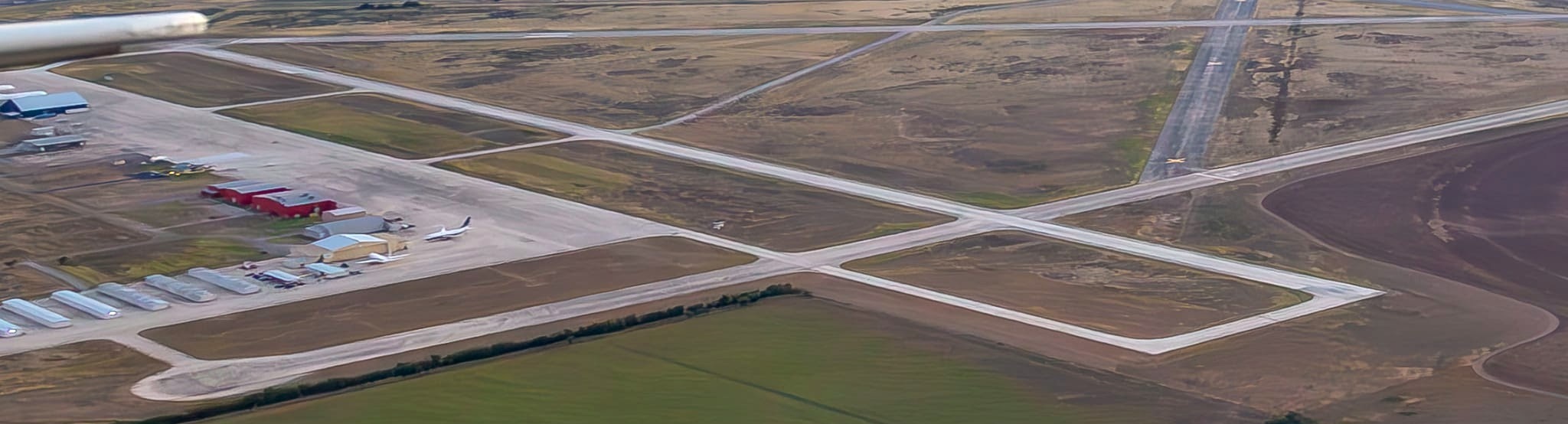 KHDO Runway Desktop